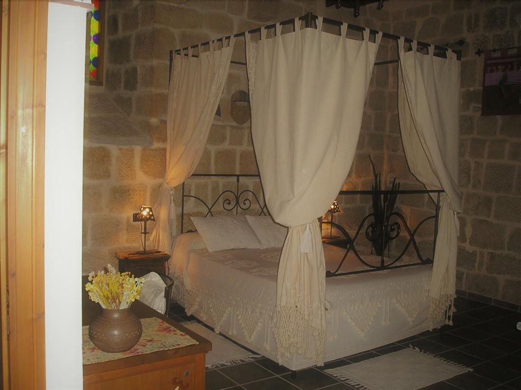 Casa Rural Medieval Torre Fuerte S.XIII Banos de Rioja Zimmer foto